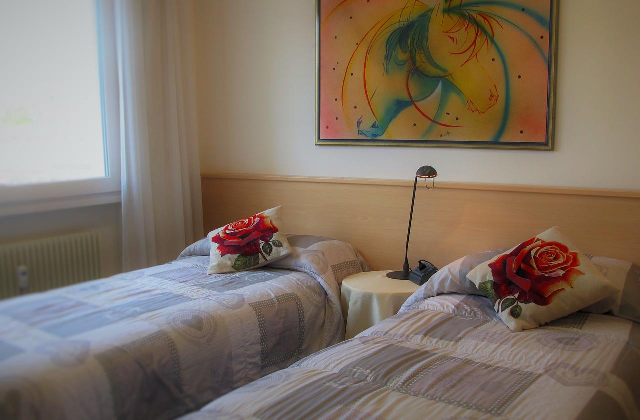 Bed & Breakfast Delle Rose Конельяно Экстерьер фото
