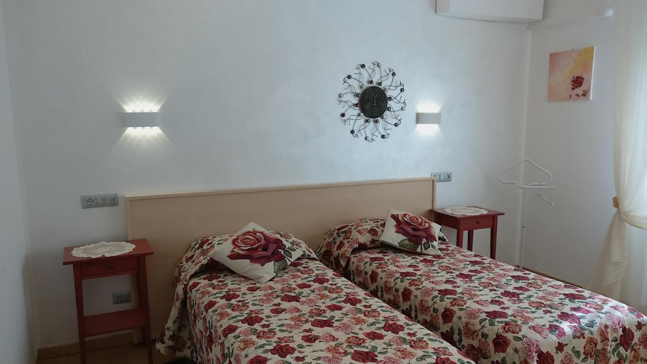 Bed & Breakfast Delle Rose Конельяно Экстерьер фото
